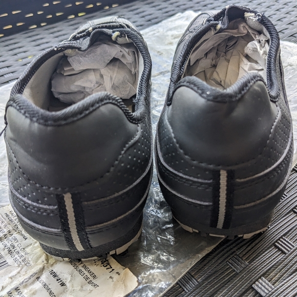 Casual walking shoes - Picture 5 of 7